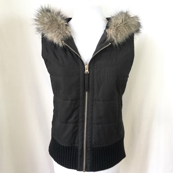 Jones New York Jackets & Blazers - Jones NY Black Quilted Vest Gray Fur Hoodie